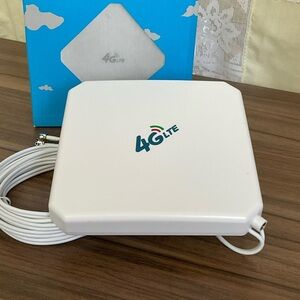 4G LTE White Networking Antenna. Enhances Signal Range and Signal Quality